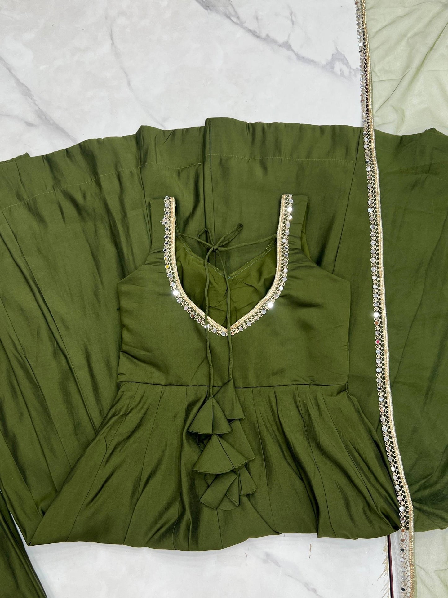 KARINAA - Chanderi Silk Anarkali x Tassel Back Suit