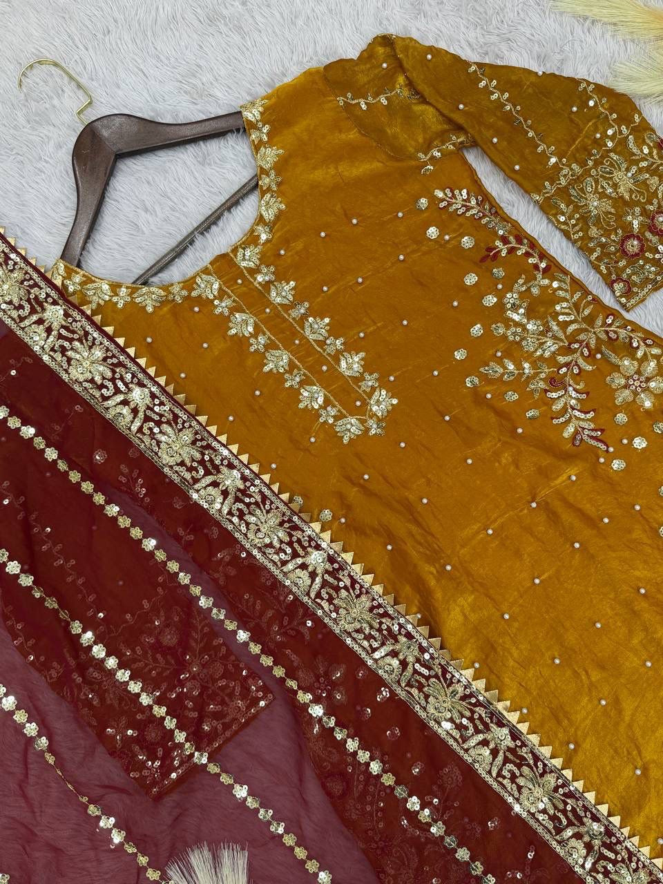 SAYURI — Shimmery Pakistani Suit