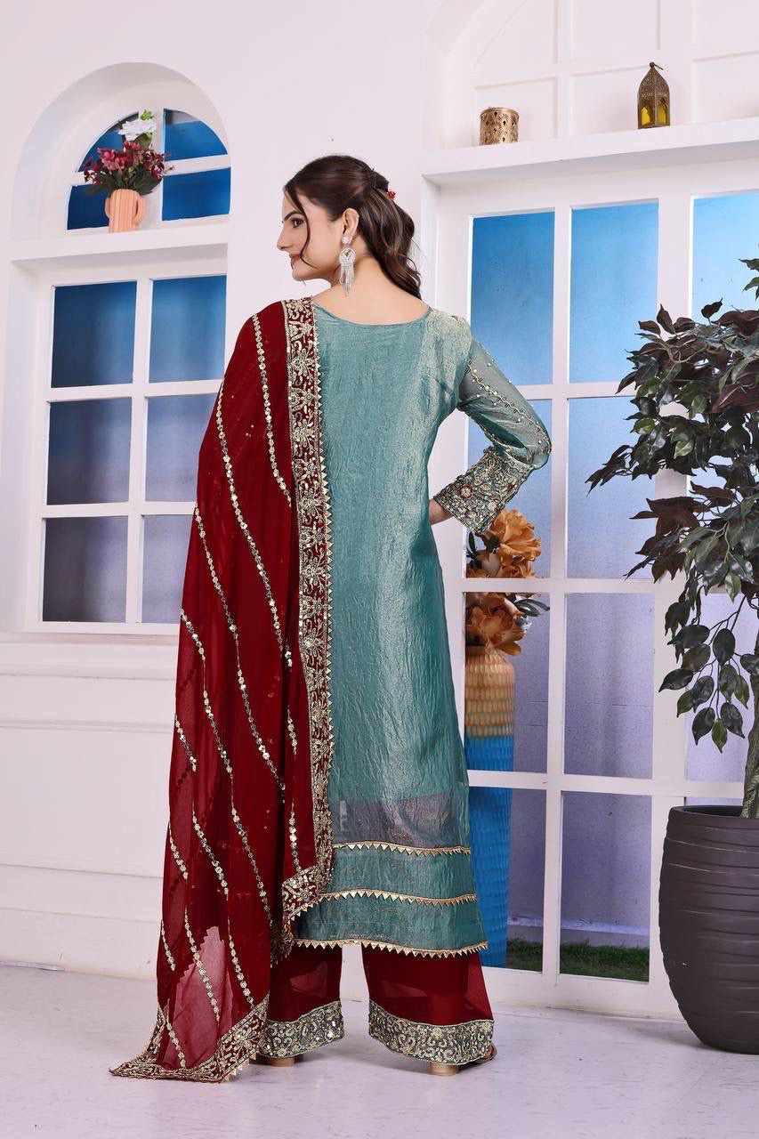 SAYURI — Shimmery Pakistani Suit