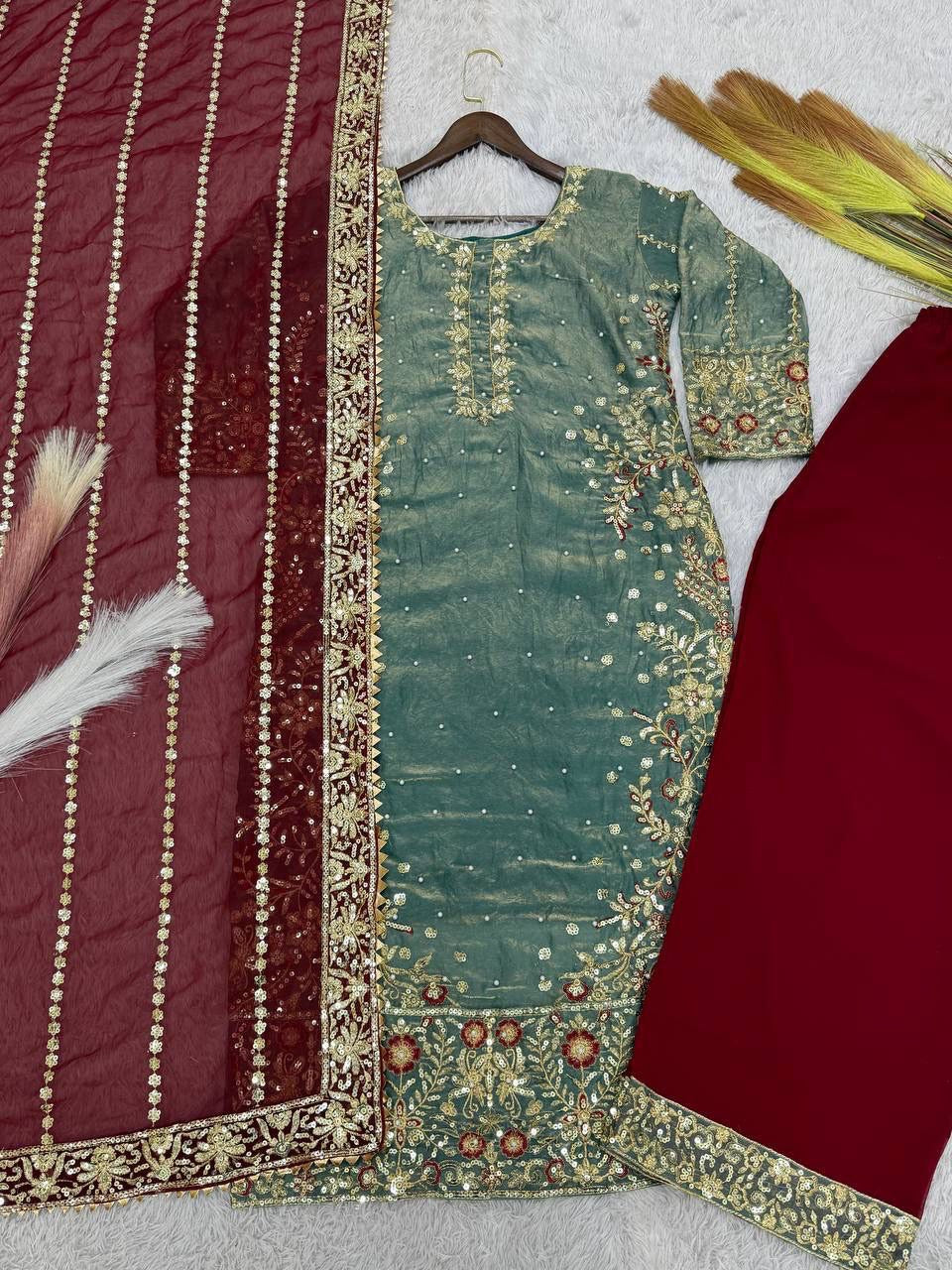 SAYURI — Shimmery Pakistani Suit