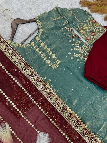 SAYURI — Shimmery Pakistani Suit