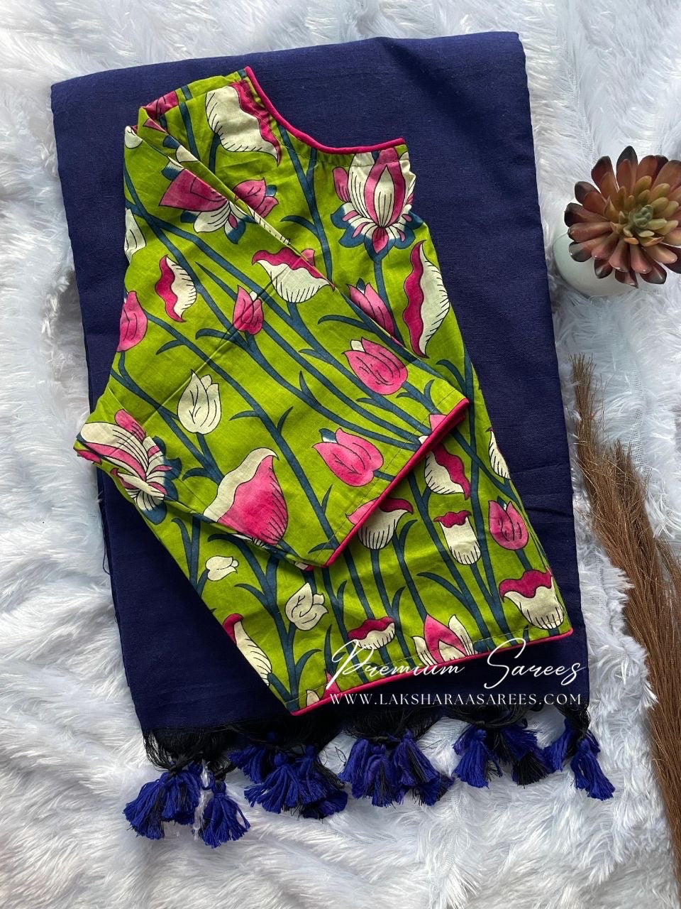 BAVEE — Cute Kadhi Cotton Saree x Stitched Blouse - Laksharaa Sarees