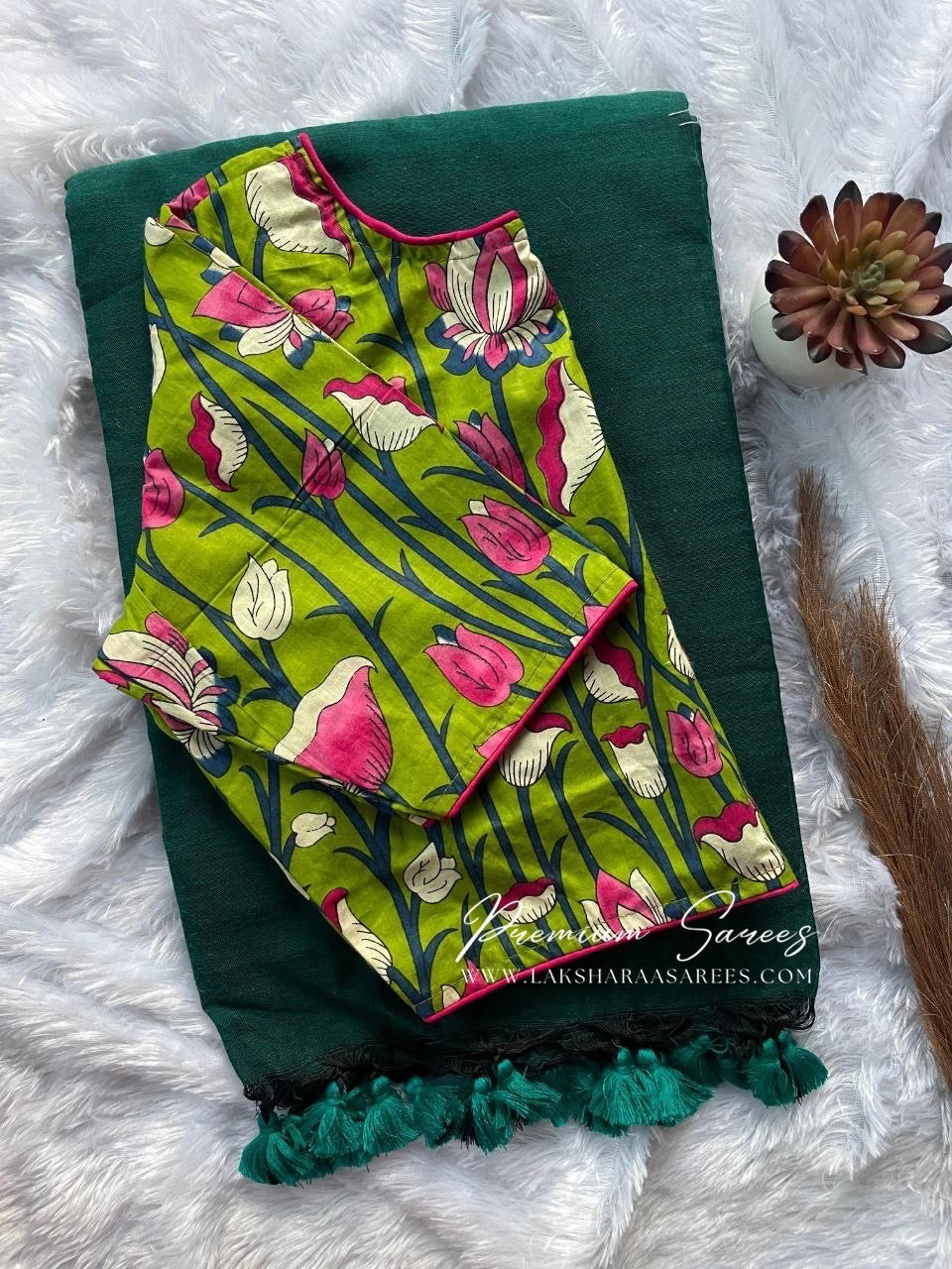 BAVEE — Cute Kadhi Cotton Saree x Stitched Blouse - Laksharaa Sarees