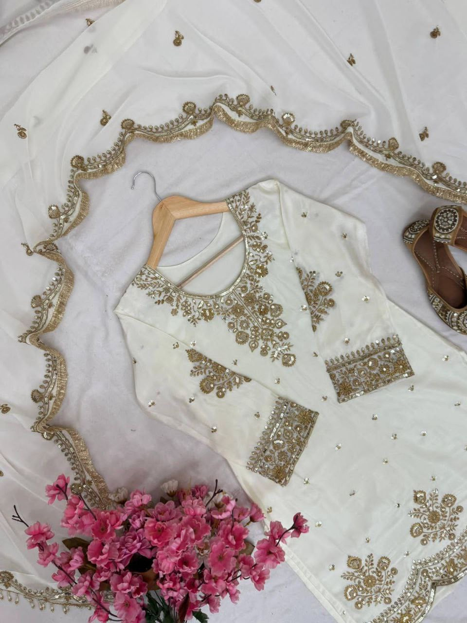 MAJNU — Georgette Cream Pakistani Salwar Kameez - Laksharaa Sarees