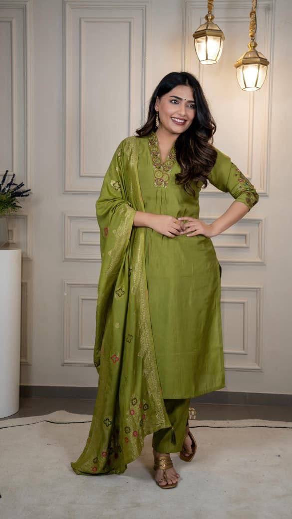 Green Floral Kurti Set