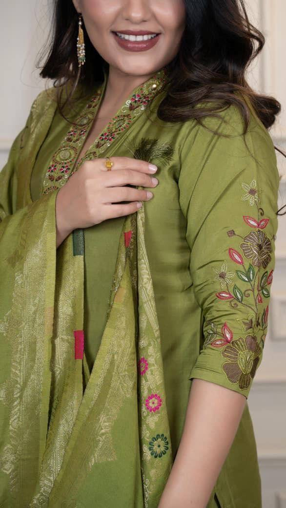 Green Floral Kurti Set