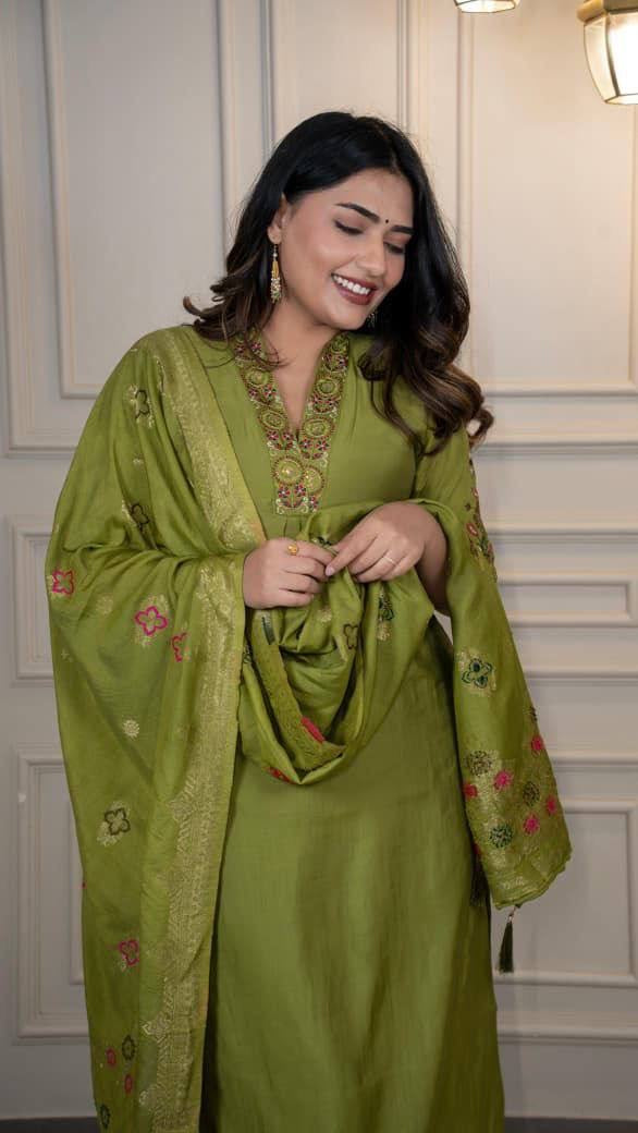 Green Floral Kurti Set