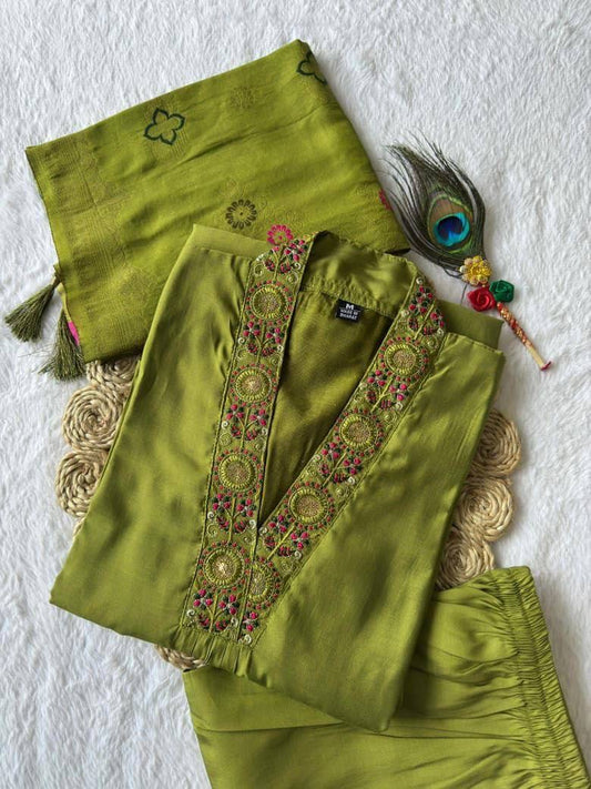 Green Floral Kurti Set