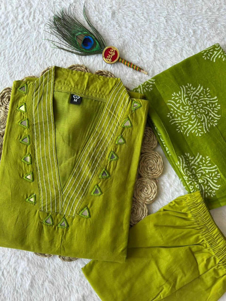 Parrot Green Comfy Kurti Set