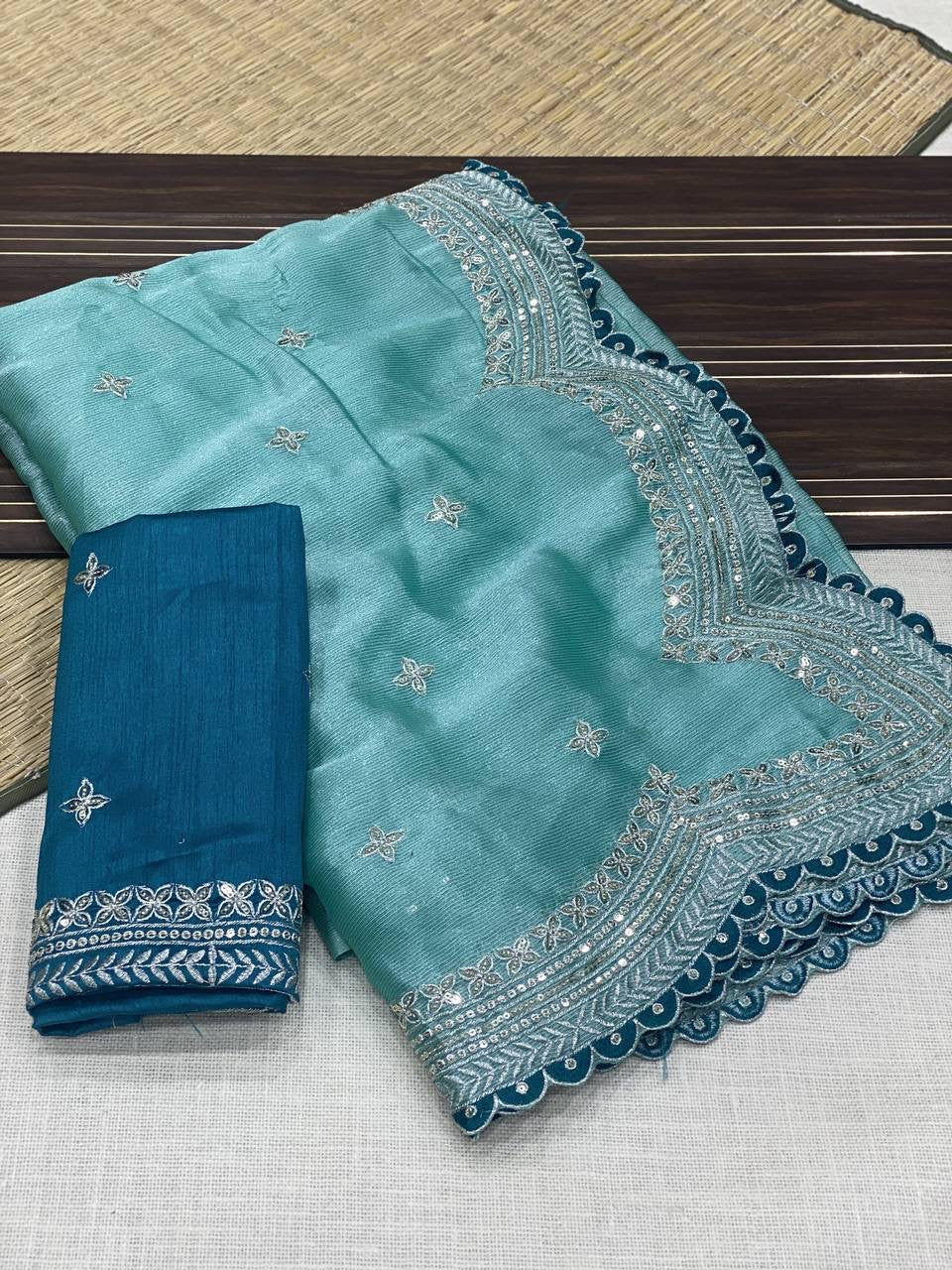 SAMIIRA - Shimmer Silk Saree