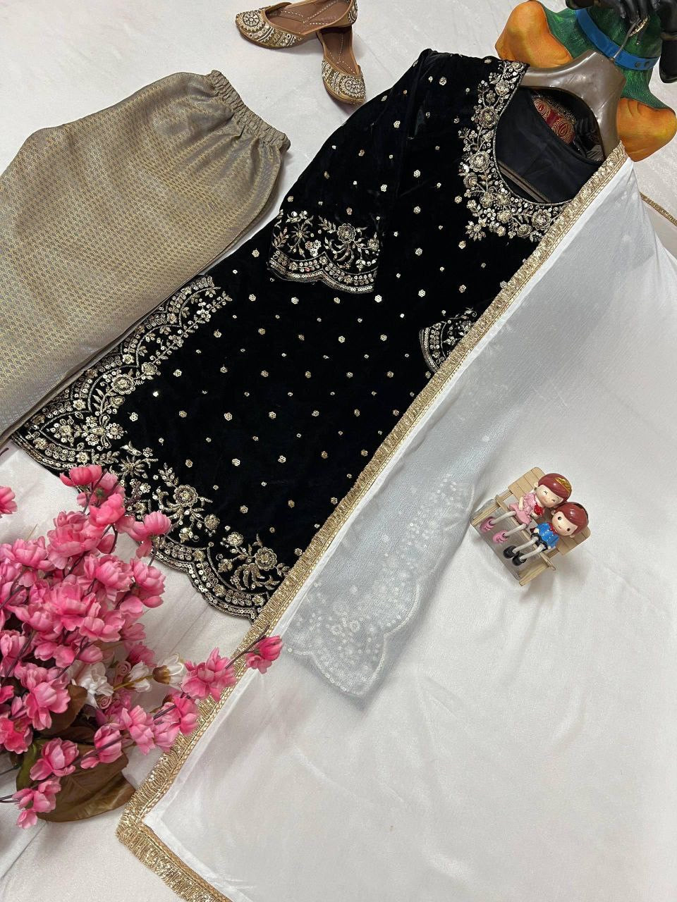 ARMINA — Pakistani Velvet Salwar Suit - Laksharaa Sarees