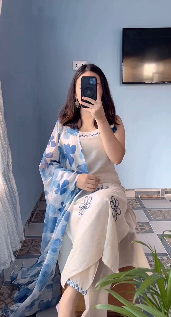 Cute floral sleeveless kurti set by Laksharaa Sarees featuring vibrant floral patterns and comfortable sleeveless design.