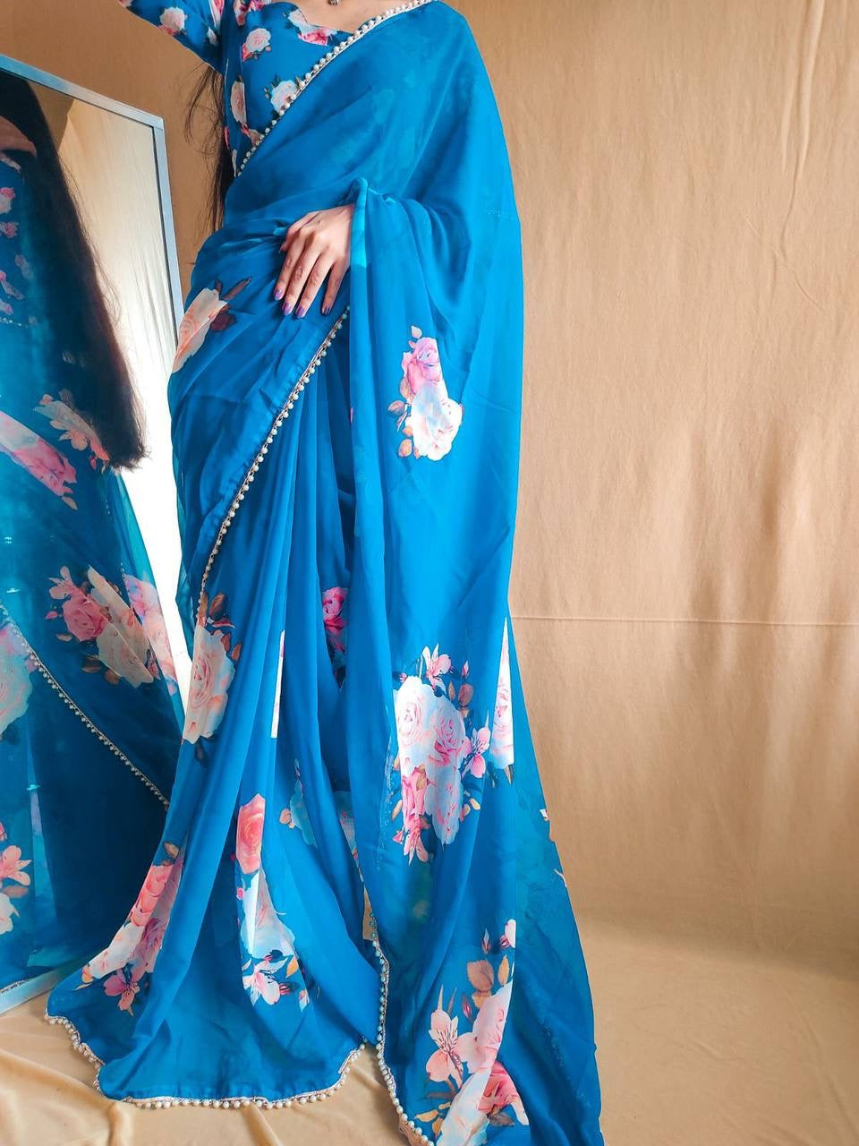 Georgette Floral Saree x Pearl Border