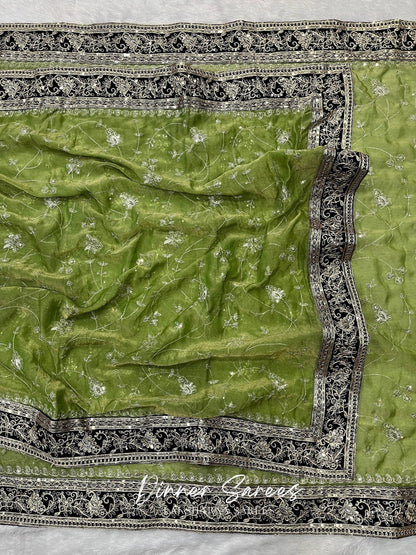 TUSHA — Georgette Saree with Floral Embroidery Work x Grand Border