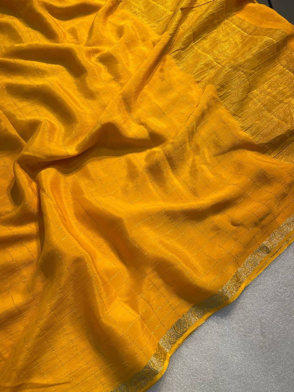 Georgette Banaras Chex Saree  with small border