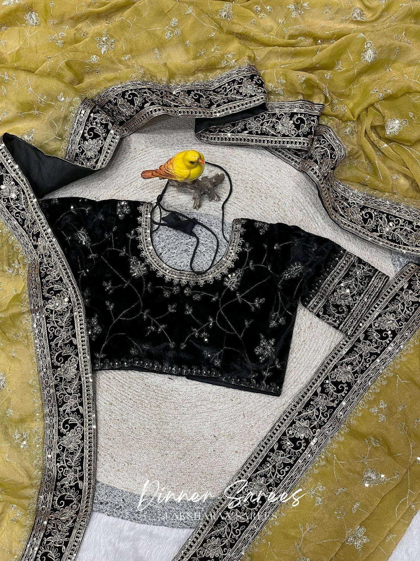 TUSHA — Georgette Saree with Floral Embroidery Work x Grand Border