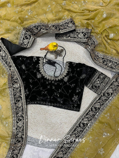 TUSHA — Georgette Saree with Floral Embroidery Work x Grand Border