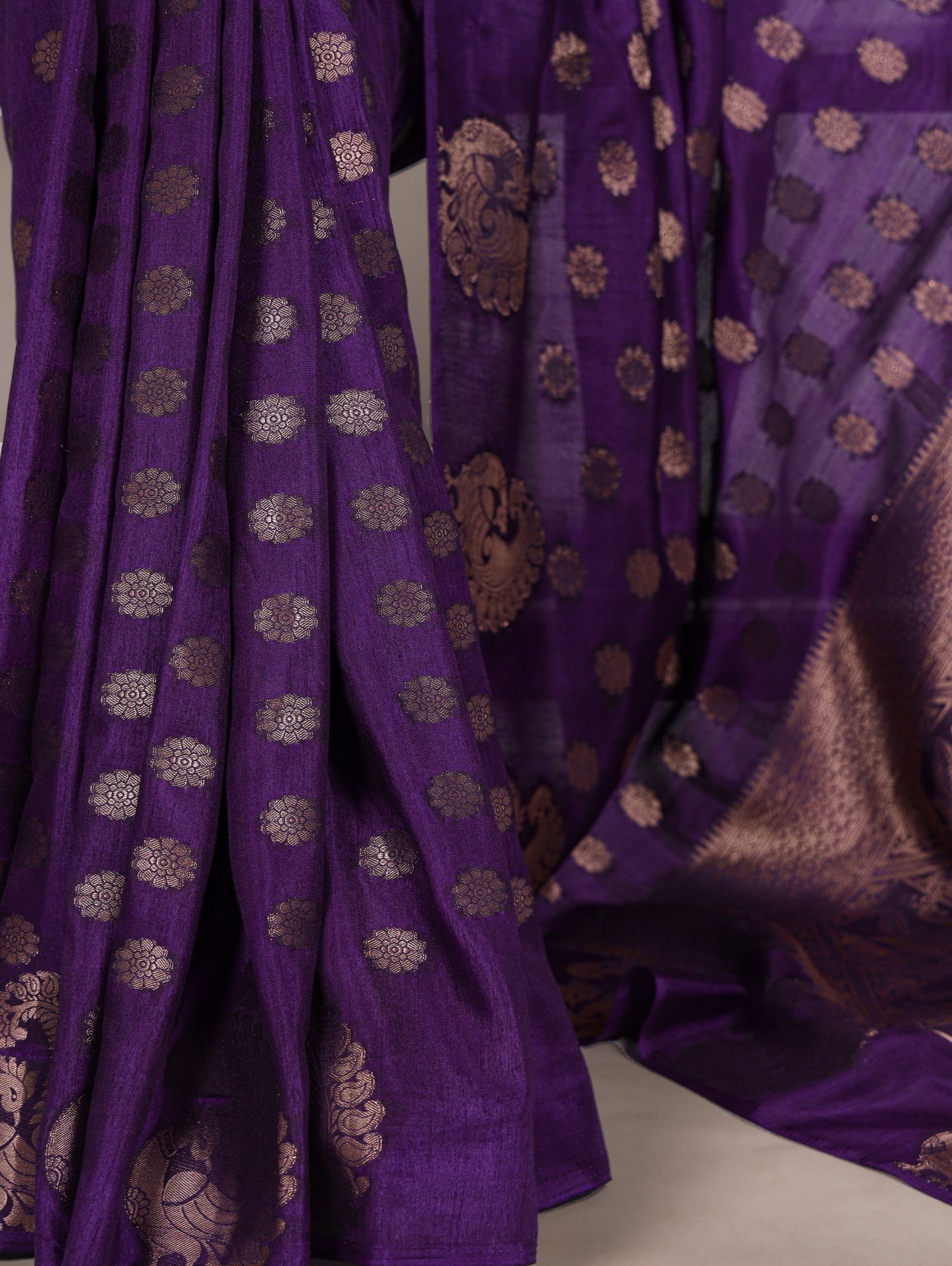 INIYAVAL - Roop Silk Saree