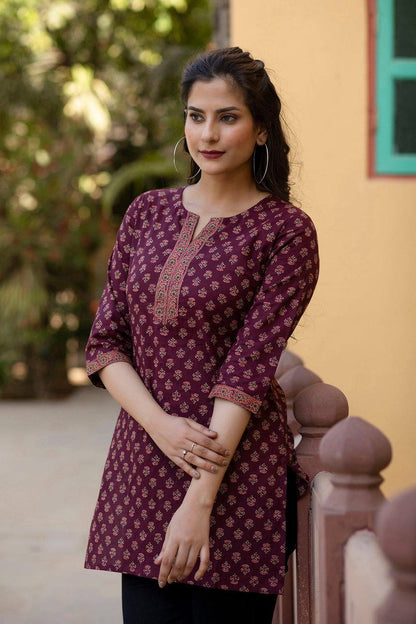 Simple Short Kurti Top