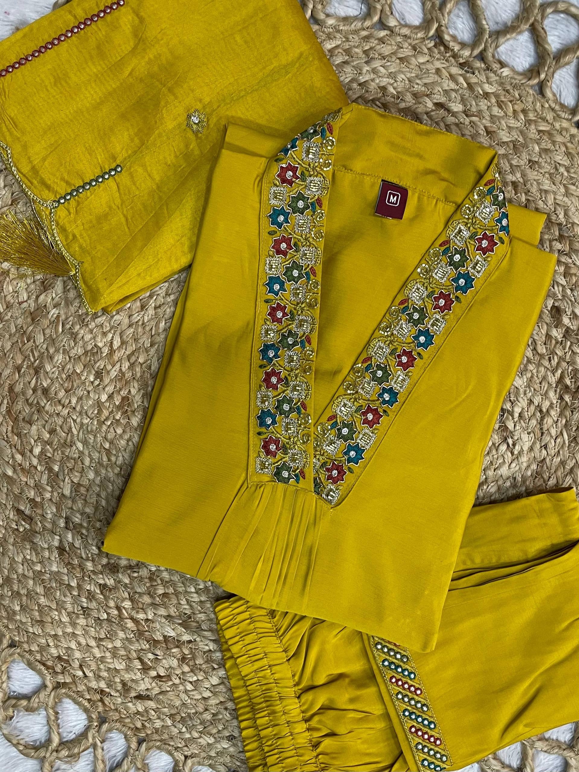 NAYAL - Comfy Kurti Set - Laksharaa Sarees