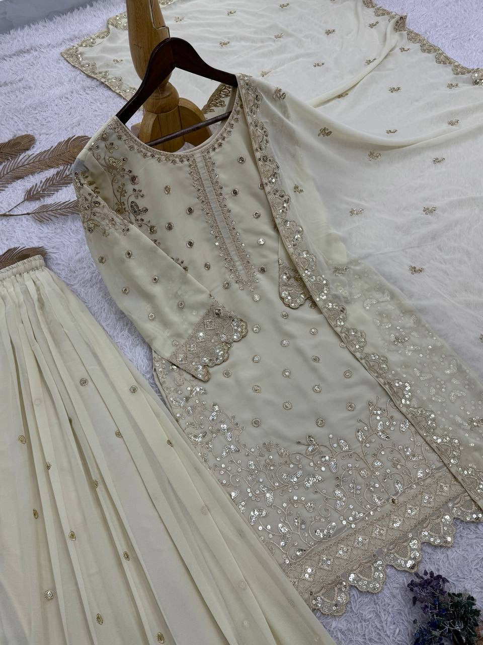 KAREEMA - Georgette Pallazo Suit - Laksharaa Sarees