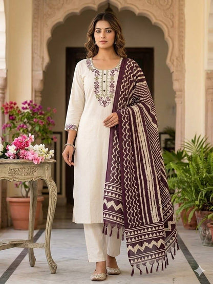Laksharaa Sarees Kadhi Kurti Set Off-White Model Full Length