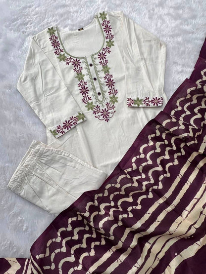 Laksharaa Sarees Kadhi Kurti Set Off-White Flat Lay