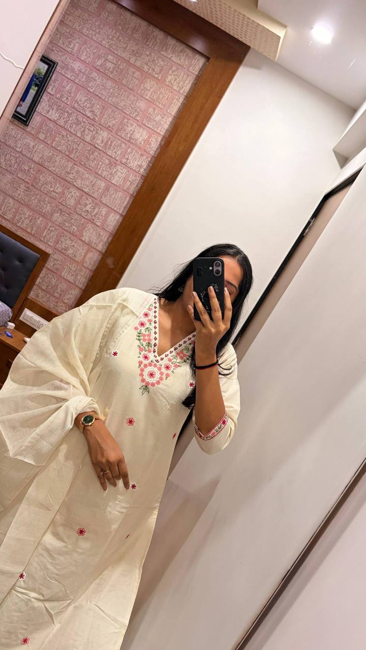 Laksharaa Sarees Kadhi cotton Kurti Set Off-White Full View