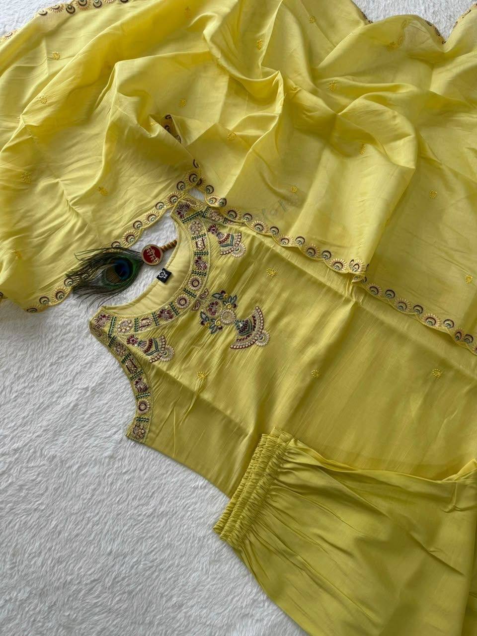 Laksharaa Sarees Festive Special mul Chanderi Kurti Set Pale Yellow close-up of top and dupatta