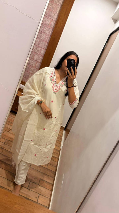 Laksharaa Sarees Kadhi cotton Kurti Set Off-White Full View