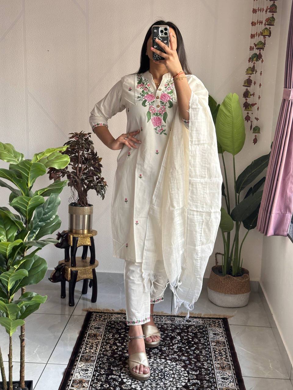 Laksharaa Sarees Cream Floral Kadhi Cotton Kurti Set Cream