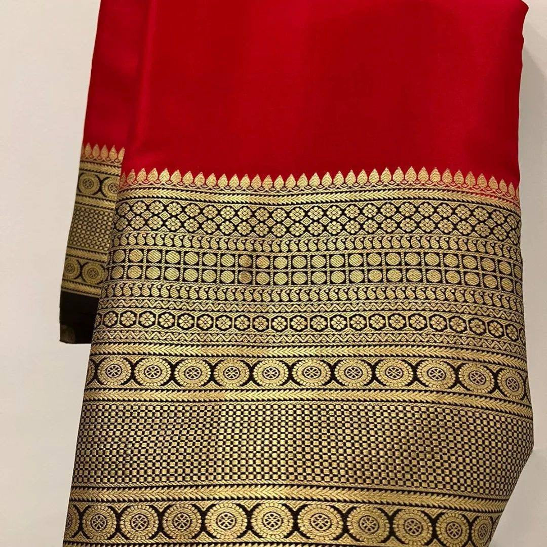 Mysore Crepe Silk Saree x Contrast Borders