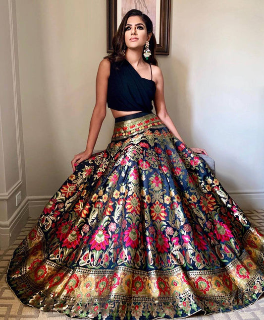 Amiraa Lehenga ( Blouse readymade)